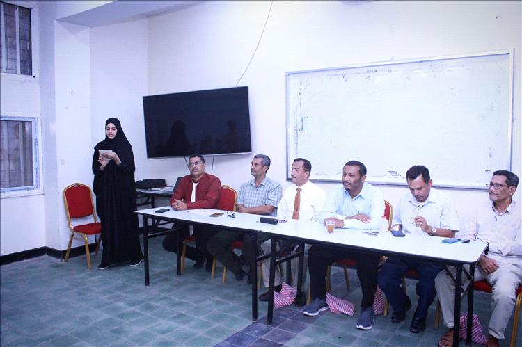 كلية التربية عدن تحتفي بطلاب مبدعين من كليات الجامعة