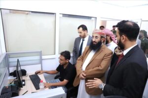 اخبار عدن – وزير الأوقاف يتفقد سير العمل في ديوان الوزارة بالعاصمة المؤقتة عدن ويشدد على تعزيز الأداء