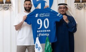 الهلال السعودي يعلن انضمام كريم بنزيما بشكل رسمي