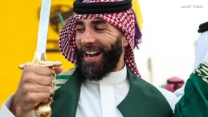 بنزيما ينضم لأول حصة تدريبية له مع الهلال السعودي – صوت العرب