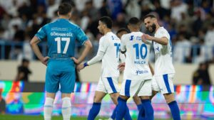 “تلقينا دعمًا بقيمة 10 ملايين يورو مقابل 200 مليون لهم” .. مدرب الأخدود: الهلال يشبه ريال مدريد ومركزهم المتوقع في دوري أبطال أوروبا.