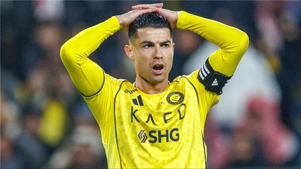عودة مرتقبة لرونالدو إلى صفوف النصر.. وصدارة "الهلال" للدورى السعودى في خطر