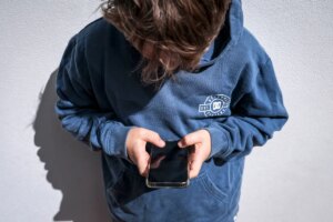 هذه هي الدول التي تتحرك لحظر وسائل التواصل الاجتماعي للأطفال
