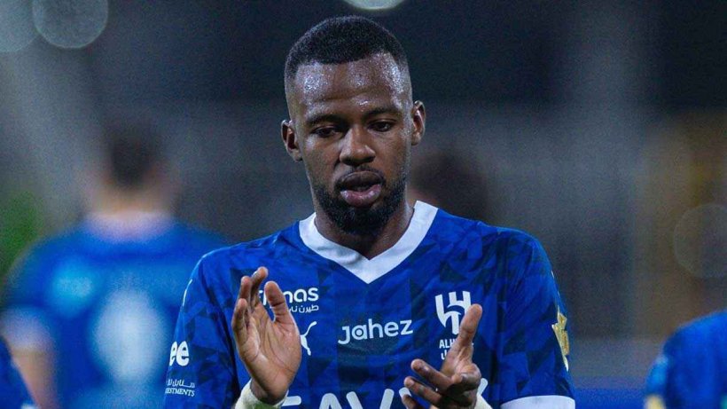 تمبكتي يرفض العروض الأوروبية ويتمسك بالبقاء في صفوف الهلال