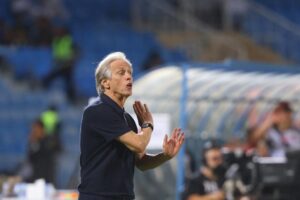 مدرب النصر يواجه عقوبة إضافية بعد شكوى الهلال في إطار نزاع مستمر – عرب فايف