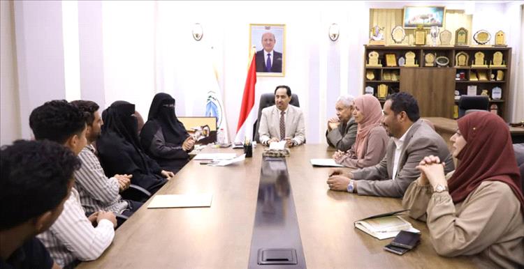 البكري يؤكد استعداد وزارة الشباب دعم برامج مؤسسة رموز التنموية للصم وذوي الاحتياجات الخاصة