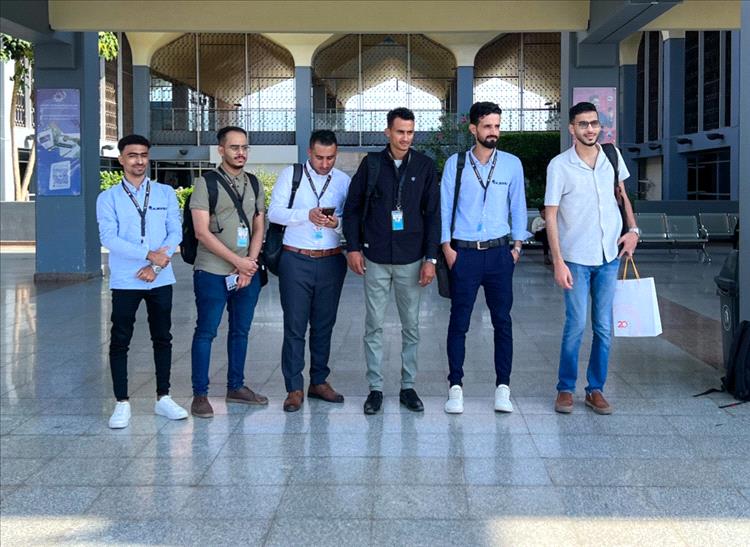 الطلاب الفائزين بمنح شركة المقبلي للطاقة يغادرون عدن إلى جمهورية الصين الشعبية