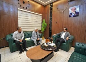 اخبار عدن – وزير الخدمة المدنية يستعرض قضايا تسويات الكادر الأكاديمي والإداري في عدد من الجامعات