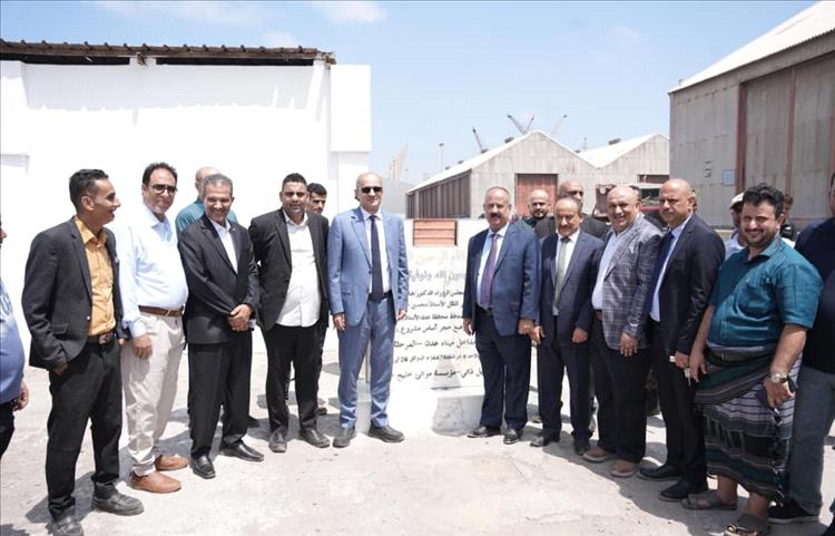 وزير النقل يضع حجر الأساس للمرحلة الثانية من مشروع تطوير مداخل ميناء عدن