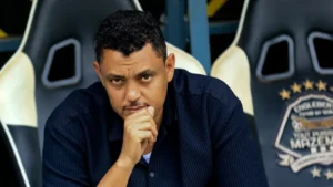 إبراهيم العليقي يثير مخاوف مشجعي الهلال قبل مباراة حاسمة