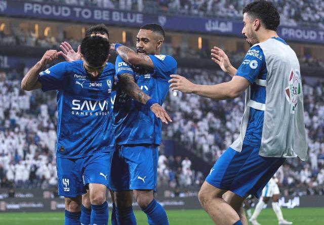 الهلال يحسمها بثنائية أمام نيوم ويواصل مطاردة المتصدر - عين الإخبارية