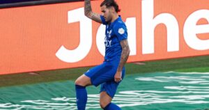 تقرير: ثيو هيرنانديز لاعب الهلال يعتزم العودة إلى القارة الأوروبية