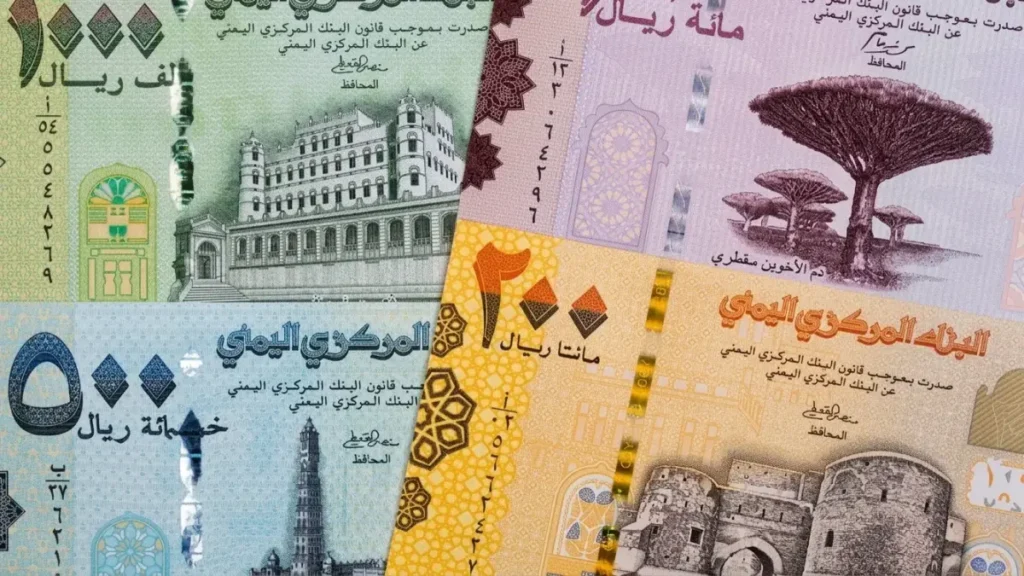 عاجل: تفاوت صادم في أسعار الصرف باليمن… دولار الحكومة بـ1550 ريال مقابل دولار الحوثيين بـ540 ريالاً فقط!