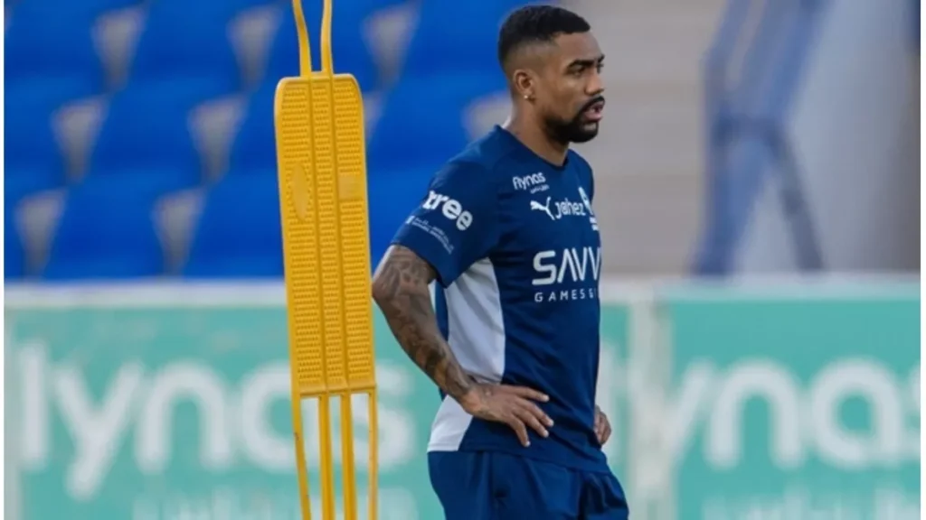 مالكوم يفتح النار على أندية دوري روشن.. "أداءكم ضد الهلال ليس مثل باقي الفرق"
