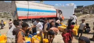 اخبار المناطق – مشروع مياه الصفأة يوفر مياه شرب لسكان حذة بيافع لتخفيف أزمة العطش.