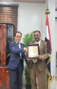 اخبار عدن – السفير الياباني وفريق جايكا يتفقدان مصلحة الجمارك ويشددان على دعم تعزيز القدرات