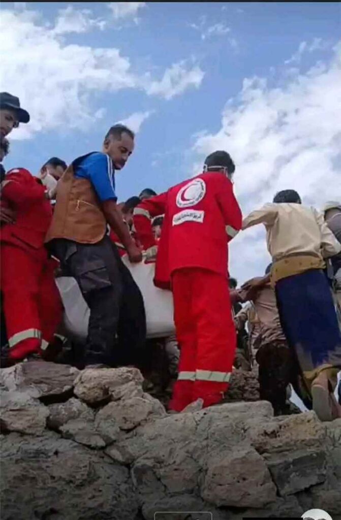فاجعة في دمت .. انتشال جثمان الشاب
