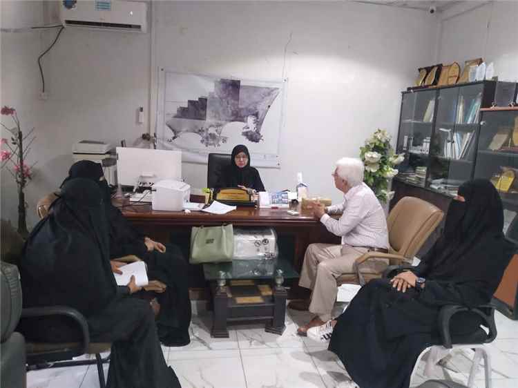 مكتب السياحة بعدن يبحث مع مكتب التخطيط سبل تفعيل النشاط السياحي وتعزيز التعاون مع المنظمات