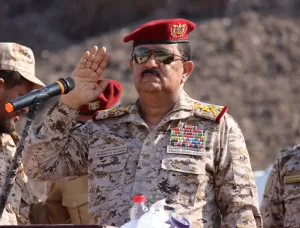 أخبار وتقارير – وزير الدفاع اليمني يشهد تخرج دفعة جديدة اليوم