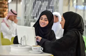 الذكاء الاصطناعي في البنوك السعودية: رحلة واعدة وتحديات مستقبلية