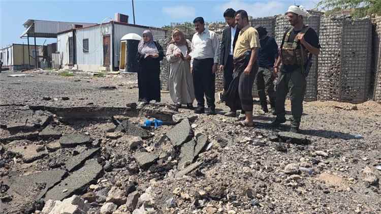 اخبار عدن – اللجنة الوطنية للتحقيق تعاين مواقع قصف المجمع الرئاسي بمعاشيق وتوثّق الأضرار