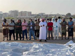 اخبار عدن – النيابة السنةة تباشر دفن 21 جثة مجهولة الهوية في عدن