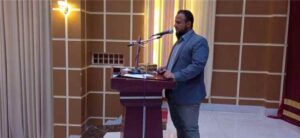 اخبار عدن – اليزيدي يترأس لقاء أمنياً موسعاً بالمنصورة ويؤكد أهمية رفع اليقظة والاستعداد ل