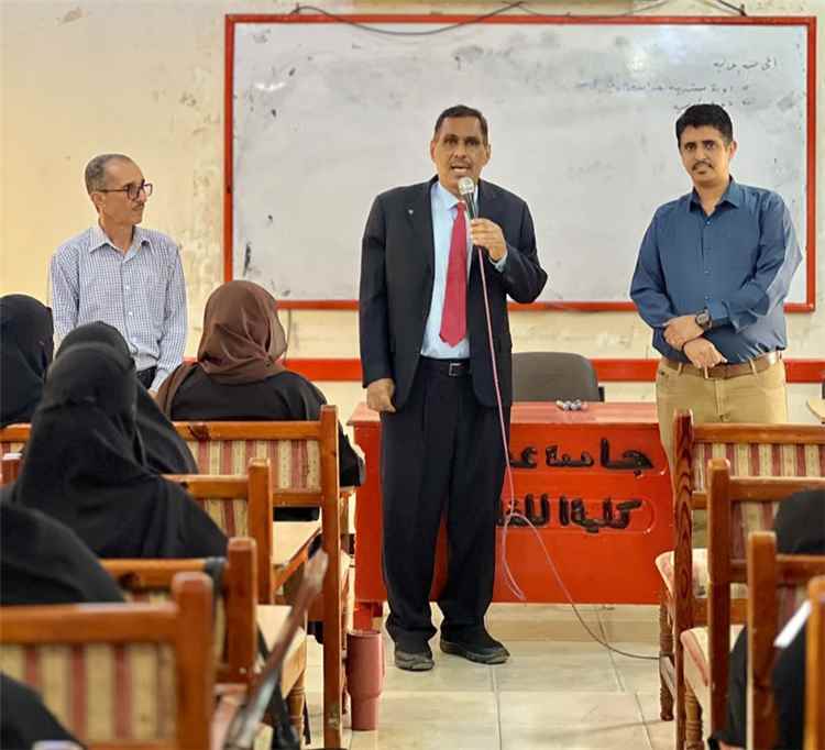 اخبار عدن – كلية اللغات والترجمة بجامعة عدن تؤهل طلابها لمتطلبات التجارة الدولية